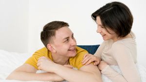 Benarkah Seks Bisa Membuat Lebih Bahagia? Begini Penjelasan Psikolog