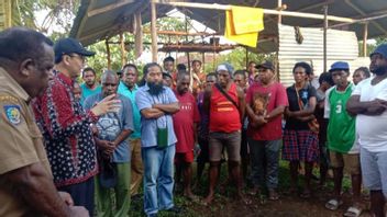 Komnas HAM Rend Visite à Des Réfugiés En Conflit Après L’attaque De Maybrat En Papouasie Occidentale