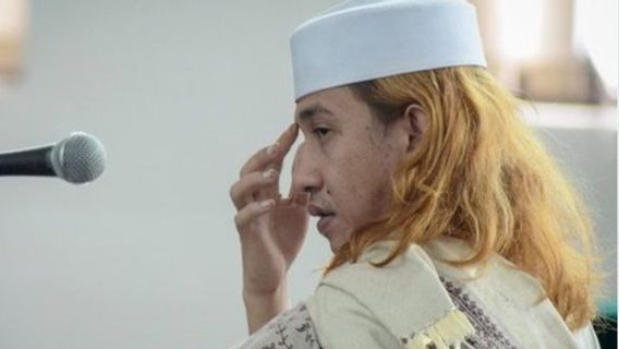 Dari Lapas Gunung Sindur yang Dingin Bahar Smith Kirim Surat untuk Habib Rizieq: Maafkan Anakmu