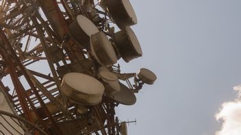通信情報省はインドネシアのNet1周波数帯域許可を取り消し、企業に4,770億ドルの罰金を支払うように求める