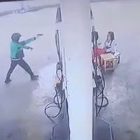 Pria Berjaket Ojol yang Todong Petugas SPBU di Bali Ditangkap, Pistolnya Ternyata Mainan