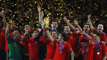 スペインサッカーチームのワールドカップ初勝利、今日の記憶に、2010 年 7 月 11 日