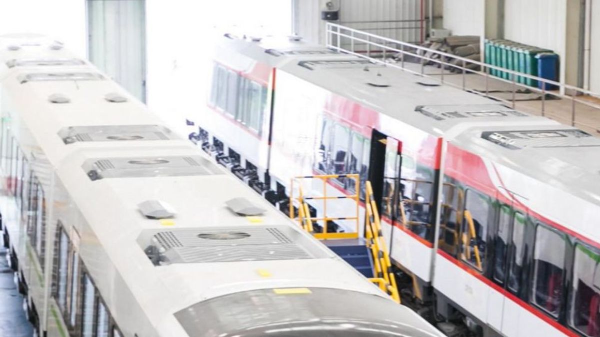 運輸省が中国から3つの自治鉄道トレインセットを輸入する計画