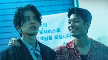 Lee Dong Wook And Wi Ha Joon's Handsome Fight For Bad And Crazy