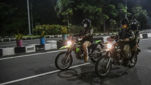 Personel Gabungan TNI-Polri-Satpol PP Patroli Jaga Keamanan Paskah di Surabaya