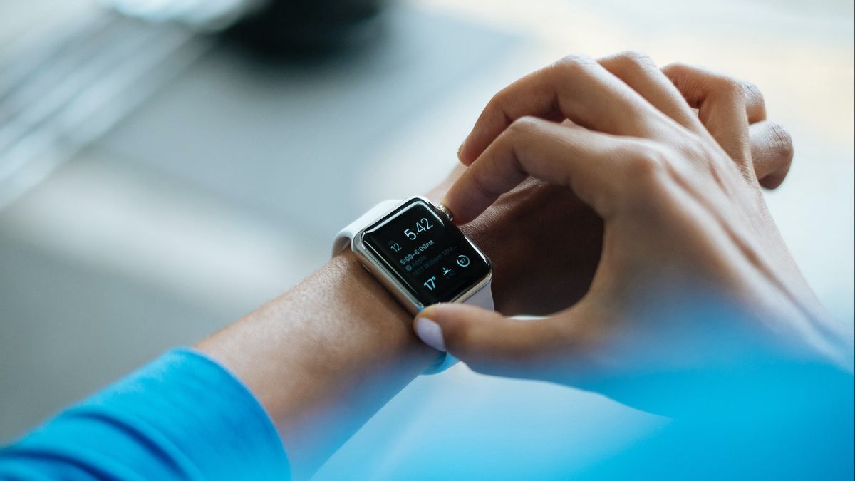 6 Health Features On Smartwatches And Their Uses