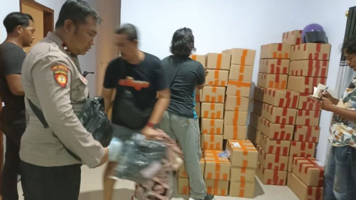 Turis Belanda Timbun 2.760 Botol Minuman Keras di Mandalika, Alasannya Buat <i>Party</i> Bareng Teman