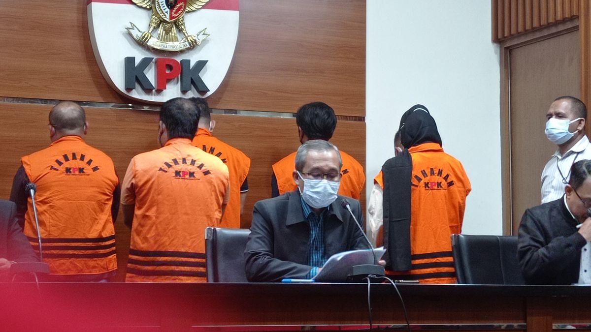 巴厘巴板民主民主党DPC的总司库也是贿赂Penajam Paser Utara摄政王的嫌疑人