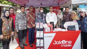 Bank DKI Subsidy 1,000 Food Packages For Provision Of Cheap Food In Jakarta