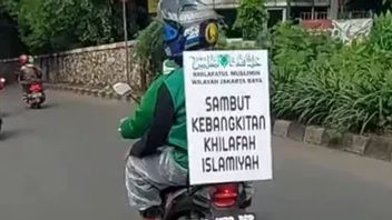 在领导人被警方逮捕之前，Khilafatul Muslimin想在万丹的Kaujon清真寺宣布自己，立即被拒绝了！ 