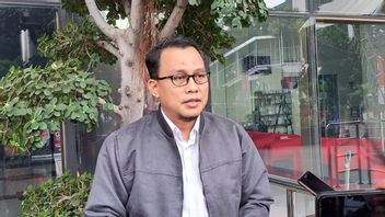 KPK Temukan Dokumen Catatan Aliran Uang Saat Geledah Plaza Summarecon Bekasi