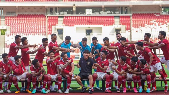 ワールドカップ決勝とは異なり、今回のジョコウィはGBKでインドネシア対カンボジアの試合を観戦します