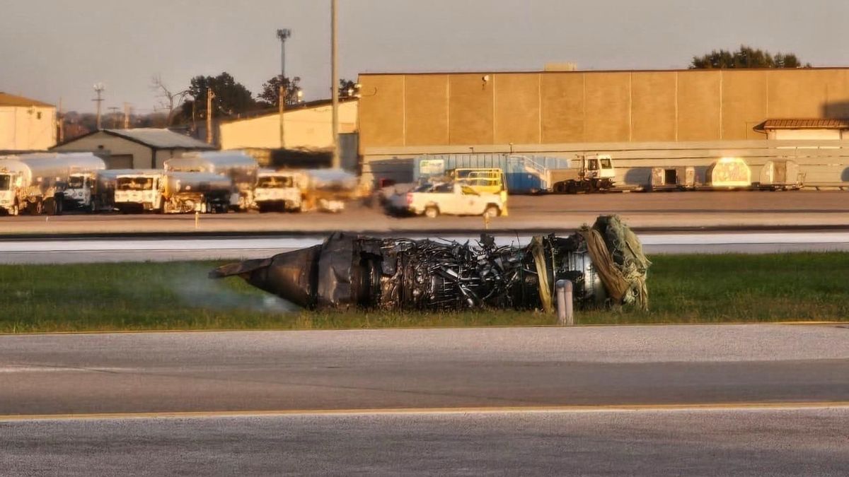 Mesin Pesawat Copot di Udara: Kargo UPS Jatuh dan Meledak di Louisville, 11 Orang Tewas