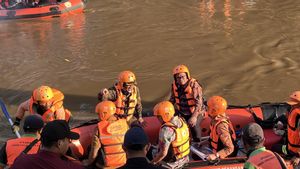 Usai Susuri Sungai Ciliwung, Pramono Ragu Jadikan Rute Waterway 