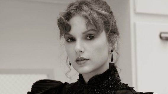 Par le biais des médias sociaux, les Swifties Desak Taylor Simpter parlent pour les Palestiniens