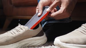 8 How To Dry The Shoes Quickly Without Damage To The Materials