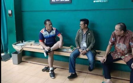 Firli Bahuri Akhirnya Akui Bertemu SYL di Lapangan Bulu Tangkis Usai Bantah Hanya Ketemu Saat Ratas