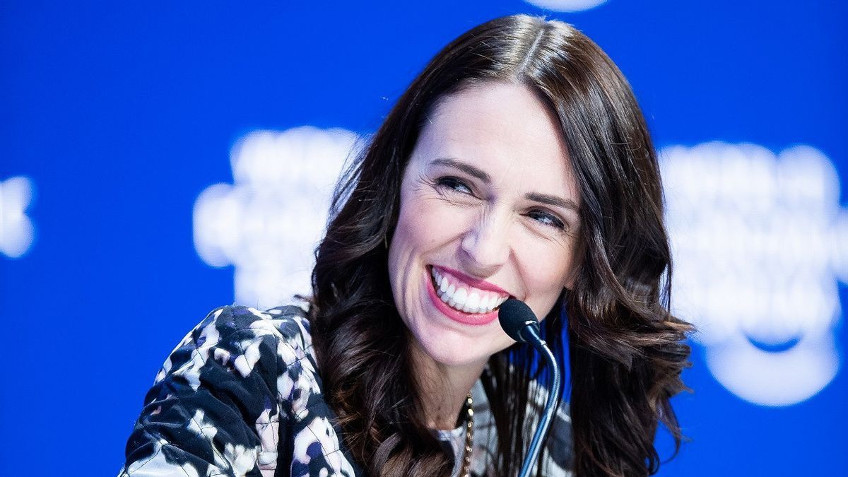 Mendalami Kejujuran PM Selandia Baru Jacinda Ardern yang 'Kehabisan Tenaga'