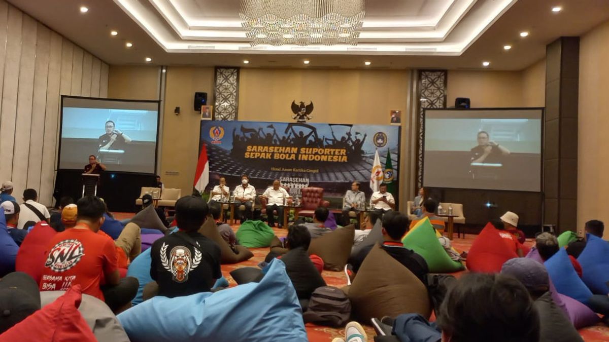 インドネシアのサッカーサポーターの幹部会は、ジョコウィ、PSSI、警察署長にカンジュルハンの悲劇を解決するよう要求します。