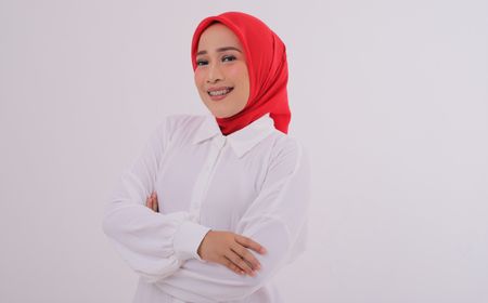Tia Rahmania Menangkan Gugatan di PN Jakpus, Bonnie Triyana Terancam di DPR