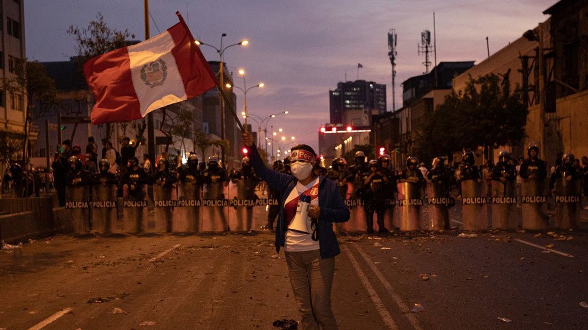 Korban Tewas Protes di Peru Bertambah, Presiden Boluarte: Setiap Orang Memiliki Hak Memprotes, Tapi Tidak Melakukan Vandalisme