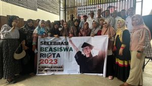 PT Riota Jaya Lestari Berikan Beasiswa S1 untuk Mendorong Pendidikan di Kolaka Utara