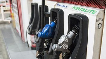 病毒TNI服务车更改了填充Pertalite，Pertamina的车牌号：补贴燃料仅适用于权利！