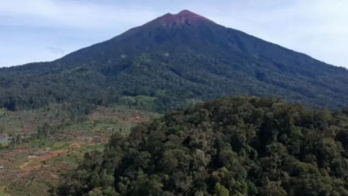 423 Families In South Solok Were Exposed To The Volcanist Abu Gunung Kerinci
