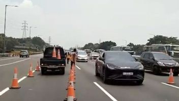    Macet Parah, Lajur Contraflow Tol Cikampek KM 48-KM 66 Ditambah