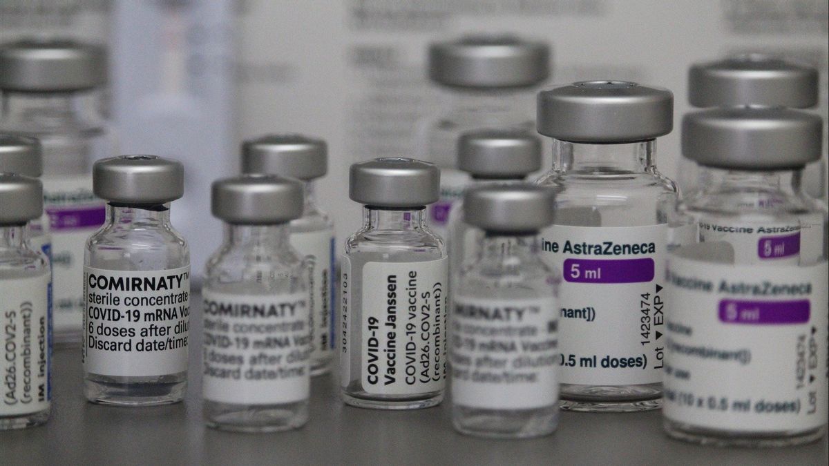 Farmasis UGM: Vaksin AstraZeneca Bisa Sebabkan Pembekuan Darah, Tapi Kasusnya Kecil