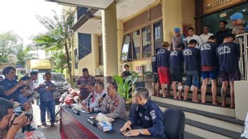 A Herd Of Robbers Of Boks Cars Disguised As Police Arrested By The West Kalimantan Police