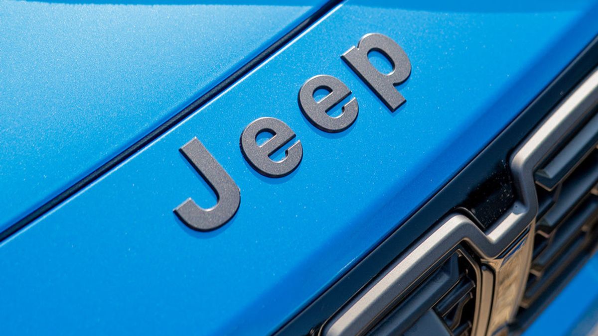 Stellantis Tarik 375.000 Jeep PHEV Seluruh Dunia karena Risiko Kebakaran Baterai, Samsung Terseret
