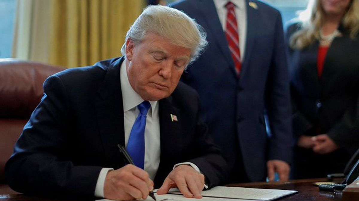 Donald Trump Konfirmasi Tarif Chip Segera Diberlakukan