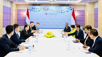 佐科威与亚行行长讨论2023年东盟经济增长