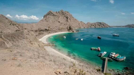 Tingkatkan <i>Branding</i> Labuan Bajo, Holding BUMN Pariwisata Undang Musisi Lokal dan Internasional hingga Libatkan UMKM