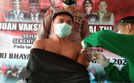 Vaksinasi Beberapa Daerah di Jakarta Masih Rendah, Wagub Minta Wali Kota, Lurah, RT dan RW Turun Tangan