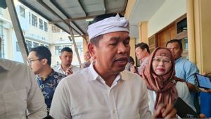 KDM Sebut Banyak PHK di Jabar karena Jumlah Penduduk dan Industri