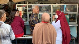 Survei Indikator: Ganjar <i>Rebound</i> Kalahkan Prabowo, Elektabilitasnya Terus Meningkat