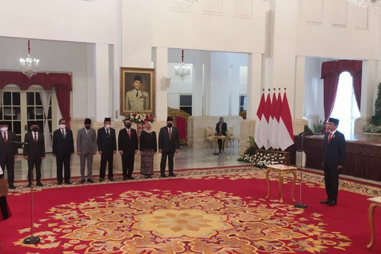 Officially, Guntur Hamzah Becomes The Constitutional Court Judge Replaces Aswanto