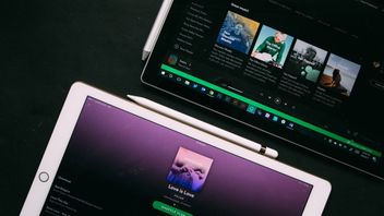 Spotify Who Doesn't Like Apple Cheating