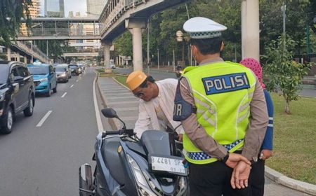 Sempat Ditiadakan Kapolri, Tilang Manual Diterapkan Lagi di Jakarta