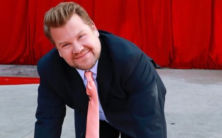 Ramai-ramai Seleb Hollywood Positif COVID-19, James Corden Terpapar dengan Gejala Ringan Berkat Vaksin