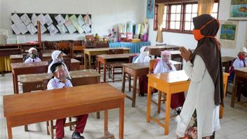 Ahead Of PTM July 2021, Kemendikbud Ristek Asked To Provide COVID-19 School Task Force
