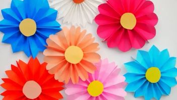 How To Make Flowers From Paper: Here's The Practical Guide