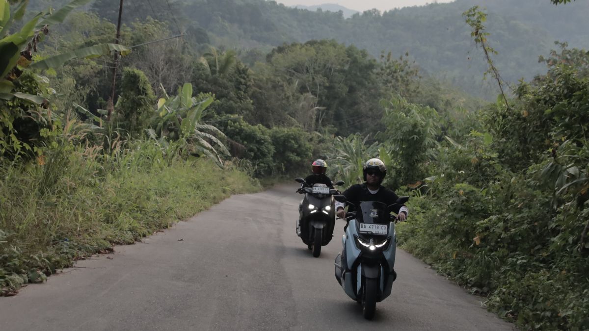 Yamaha Nmax Turbo: De performance maximale grâce à la technologie YECVT dans les extrêmes de Medan