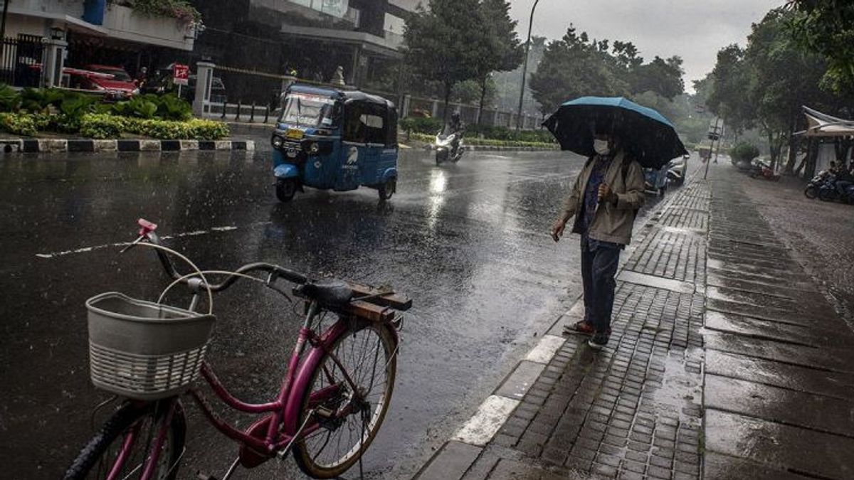 Cuaca Sabtu, Sebagian Besar Kota di Indonesia Diguyur Hujan Ringan hingga Sedang