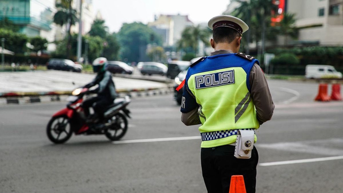 Apparemment Souvent Rendre Les Usagers De La Route Agités, La Police Ordonnera Pak Ogah Simpang Jalan