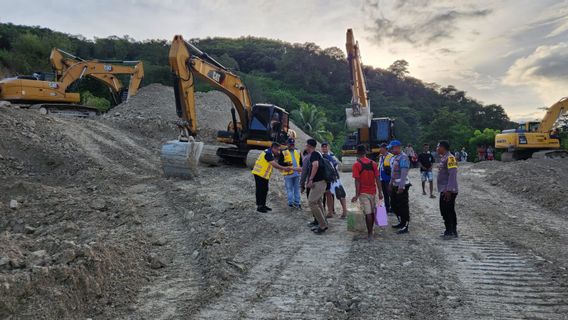 后朗索尔，PUPR部在古邦NTT开通跨岛帝汶公路