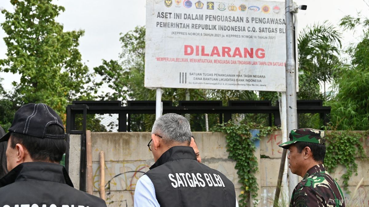 فرقة العمل تسيطر على 1 تريليون روبية إندونيسية من أصول BLBI السابقة في ميرويا ، غرب جاكرتا