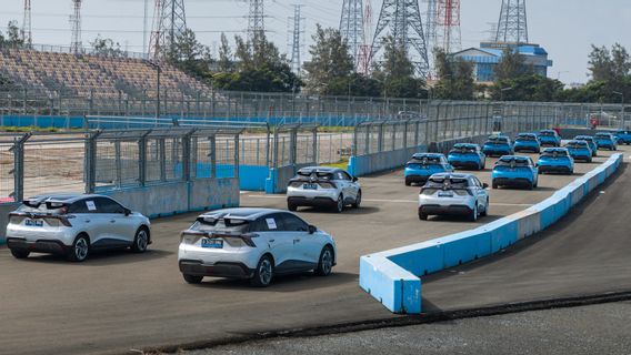 Komunitas Mobil Listrik MG Gelar Parade Dukung Penyelenggaraan Formula E Jakarta